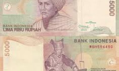 Uang Dua Puluh Ribu di Saku Celana