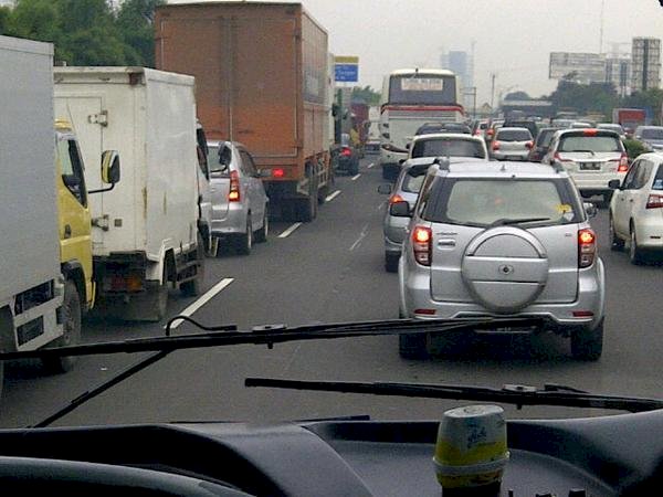 MACET!