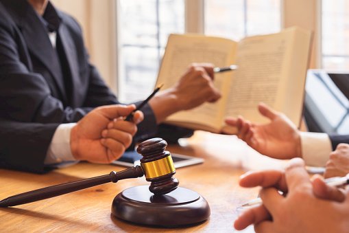 Komunikasi dalam Perspektif  Sumber Masalah Sekaligus Medium Perdamaian