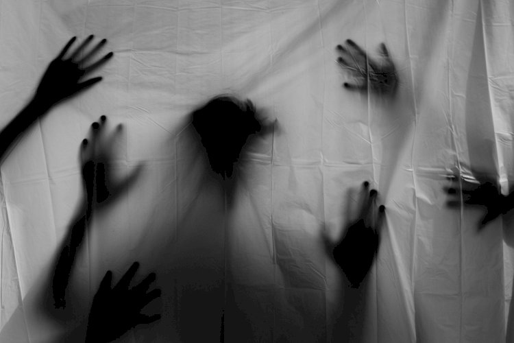 Tidak Percaya Hantu