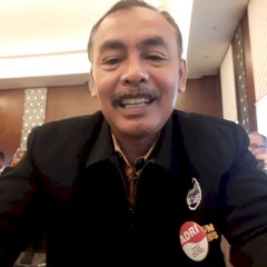 sri lahir Prawiro